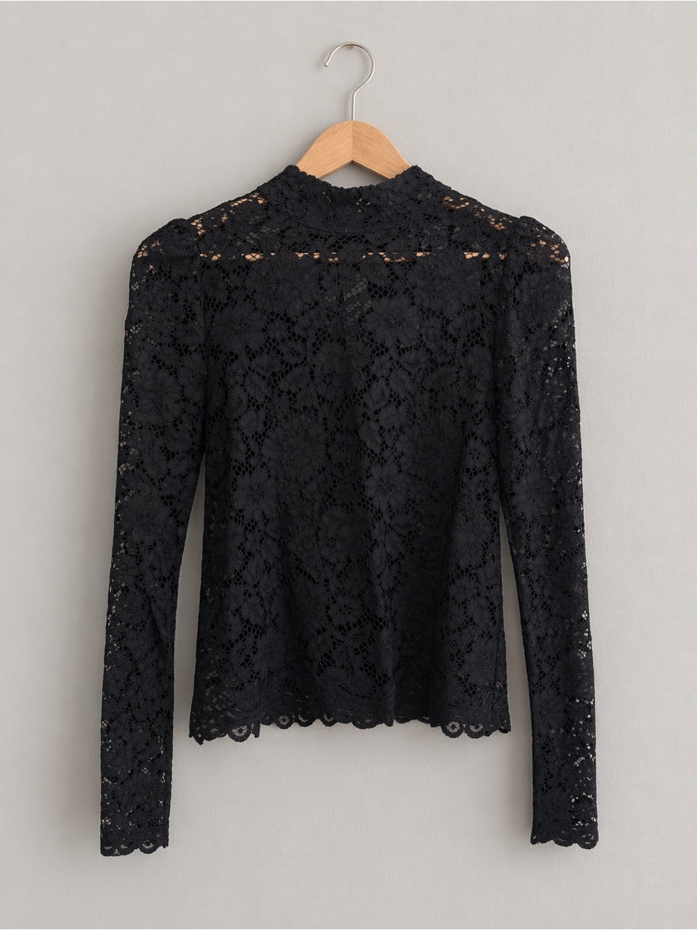 Scoop Black Lace Blouse XS Sheer Floral Top  Scalloped Hem w/ Camisole NWT